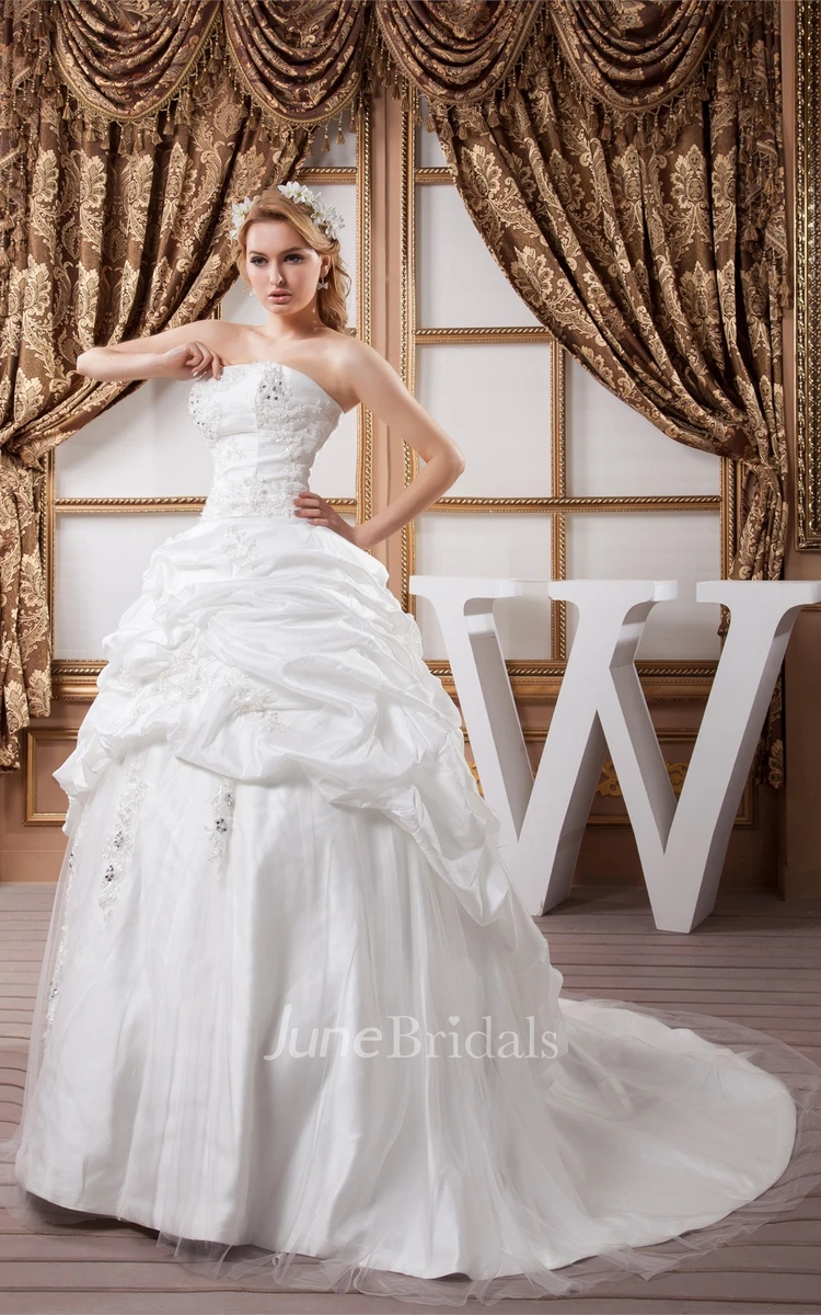 Elegant Pick-Up Ball Gown with Appliques and Court Train