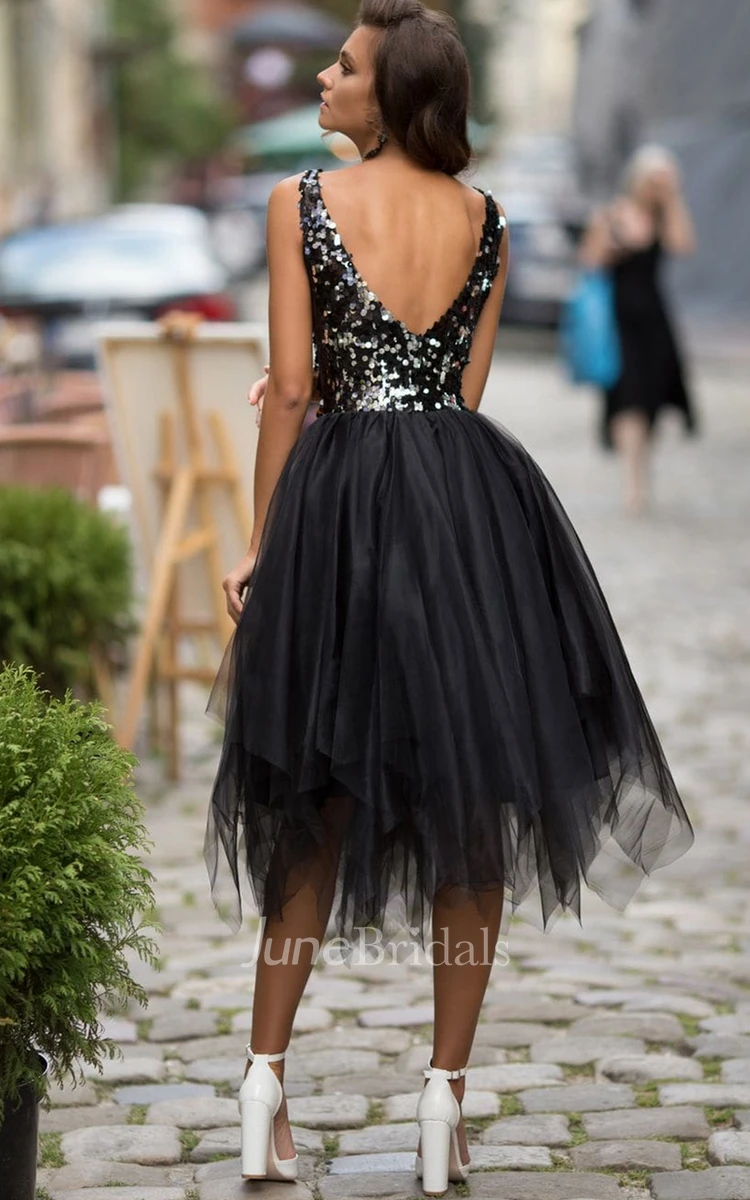 Causal Tulle Plunging Neckline A Line Prom Dress with Ruffles and Pleats