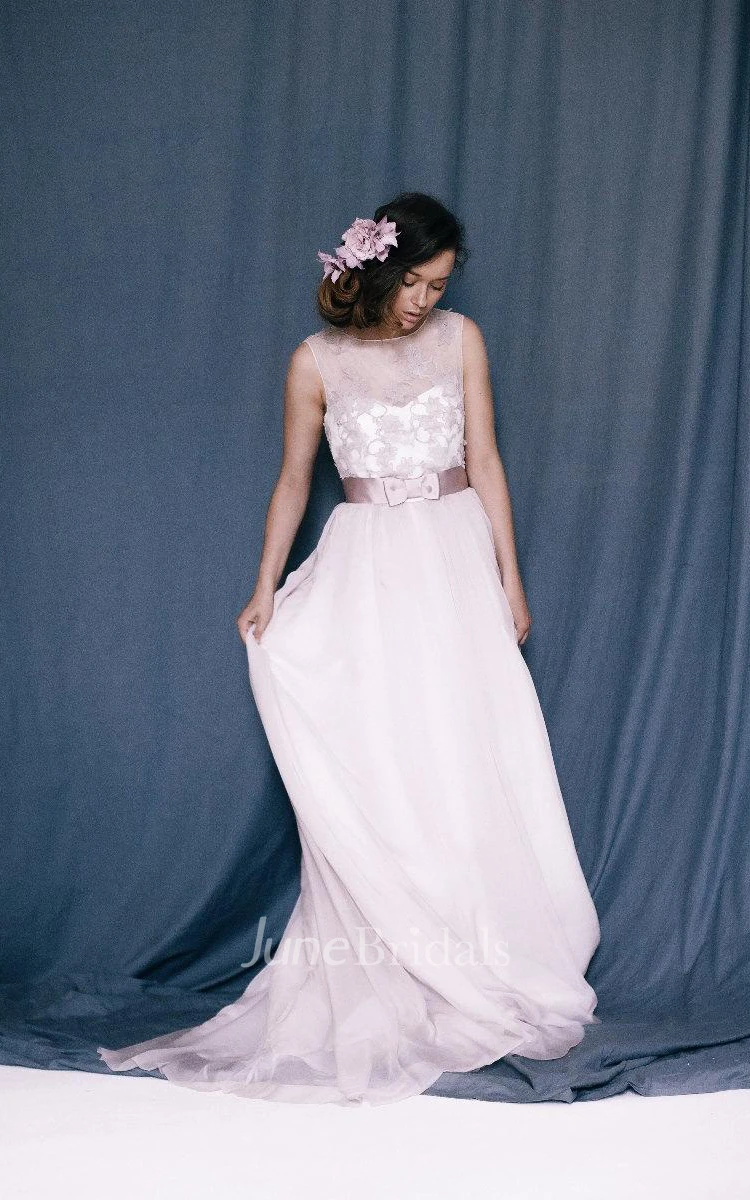 Light Purple Fluffy Wedding Weddig Dress and Rhinestone Pearl Handmade Yarn Tassel Bride Headdress