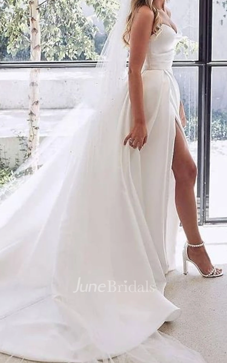 Elegant Sexy Casual Wedding Dress Simple A-Line Strapless Court Train Satin Gown with Ruching and Split Front