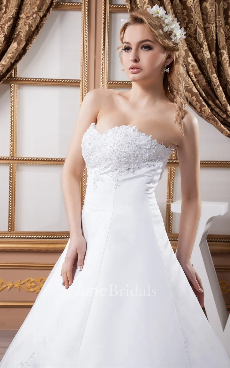 Sweetheart Satin Ball Gown with Appliques and Stress
