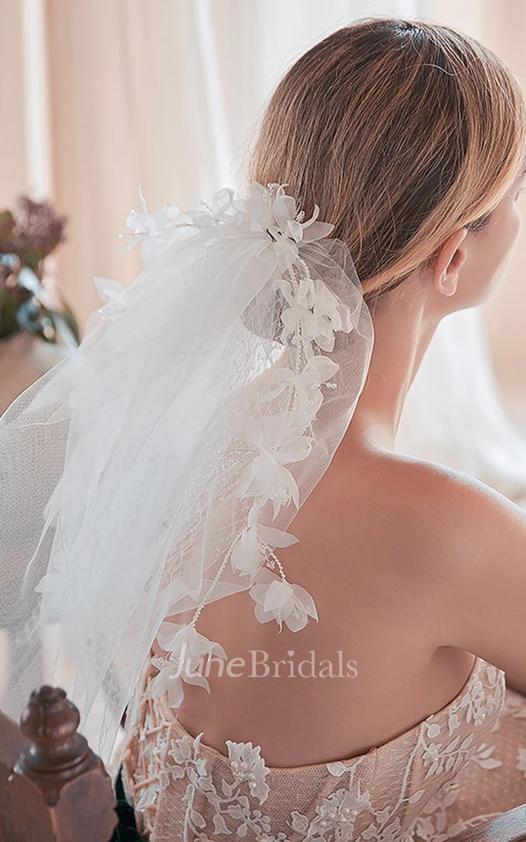 European Style Short Bridal Veil with Flowers