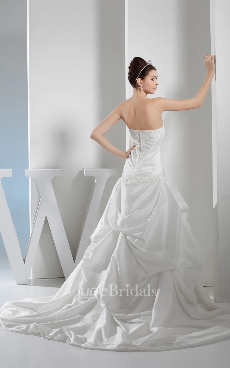 Sweetheart Pick-Up Appliqued Ball Gown with Ruching and Court Train