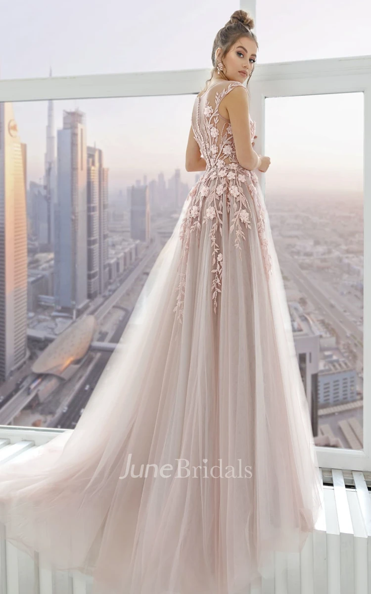 Elegant Lace and Tulle V-neck Ball Gown Floor-length Prom Dress with Appliques