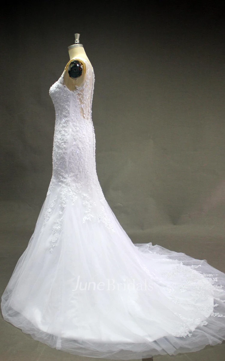 Scoop Neck Sleeveless Lace Mermaid Wedding Dress With Court Train