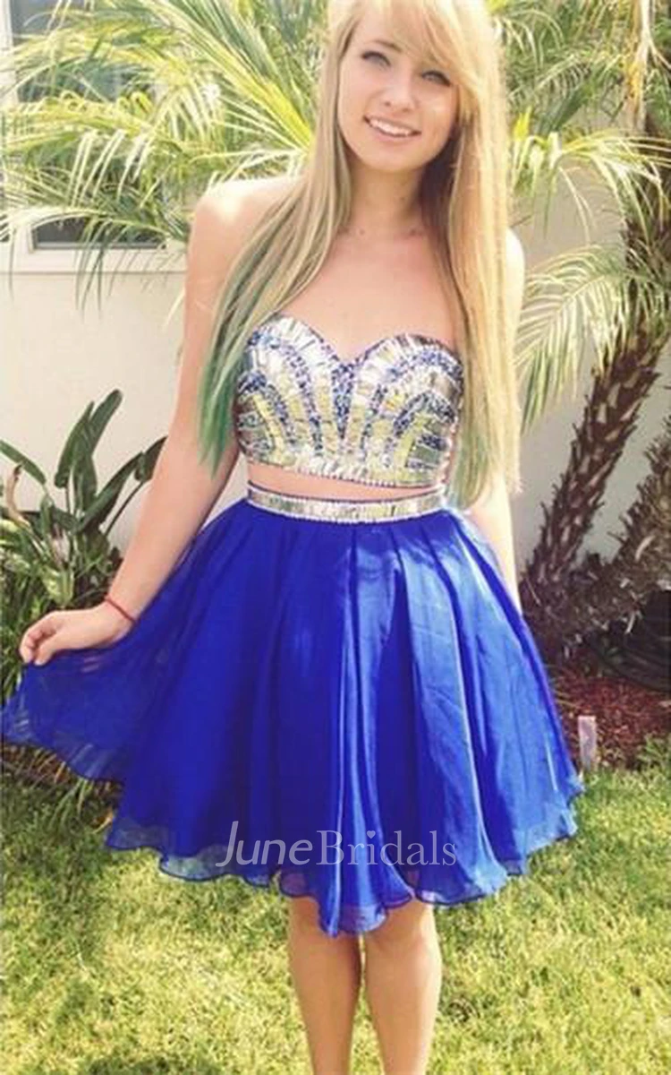 Modern Two Piece Crystals Short Homecoming Dress Sweetheart