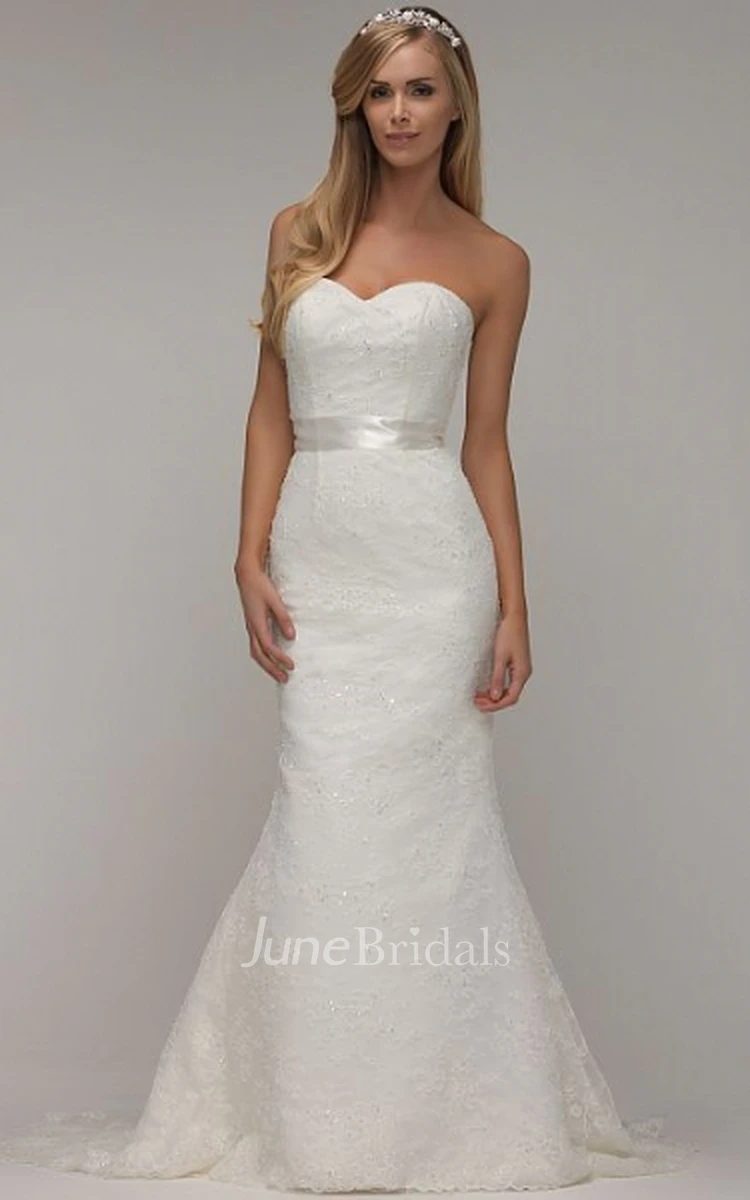 Beaded Lace Sweetheart Wedding Dress with Sweep Train and Corset Back Elegant Bridal Gown