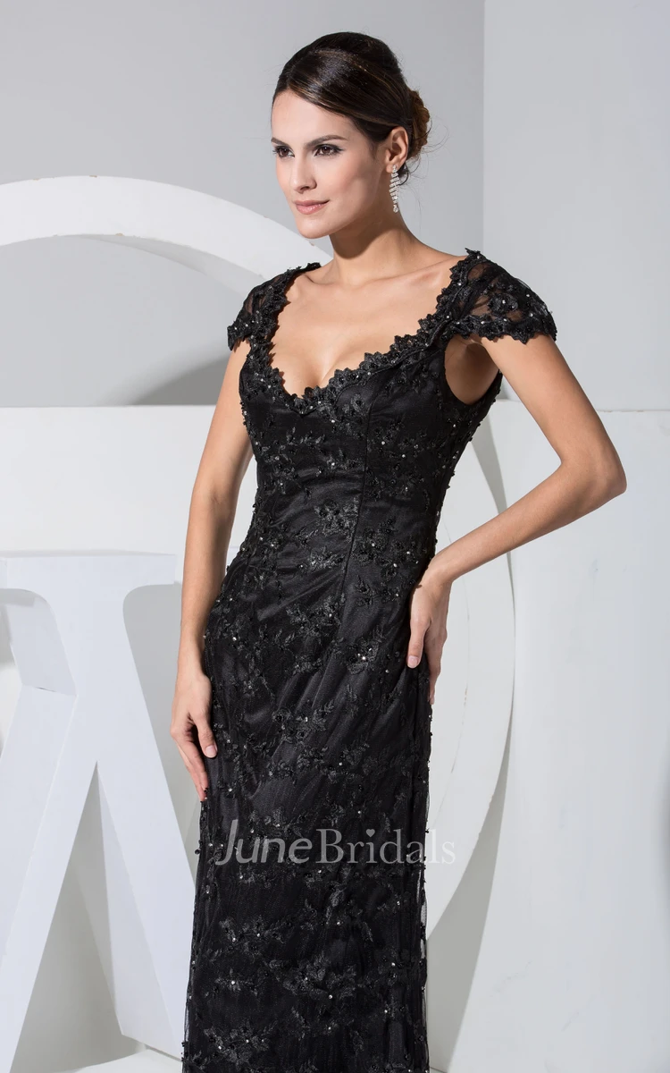 Caped-Sleeve Deep V-Neck Dress With Lace Appliques and Brush Train