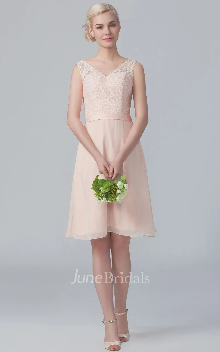 Knee-Length Cap-Sleeved Dress With Lace Bodice