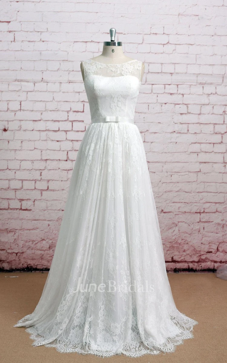 Exquisite Bateau Neck Soft Lace Wedding Dress Sleeveless With Pleats