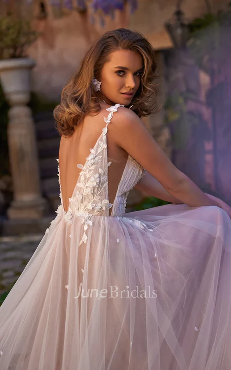 A-Line V-neck Tulle Wedding Dress Sexy Deep-V Back Beach Gown With Court Train And Lace Appliques