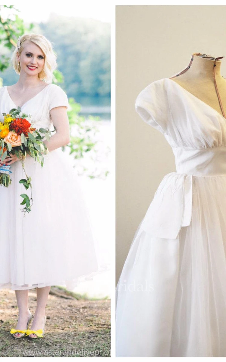 V-Neck Vintage Tulle Wedding Dress With Tutu Skirt and Pleats