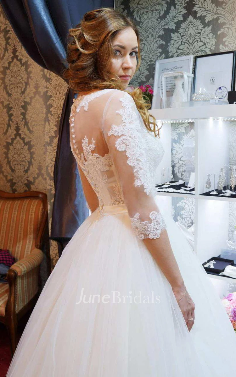 Ball Gown Tulle Lace Button Wedding Dress