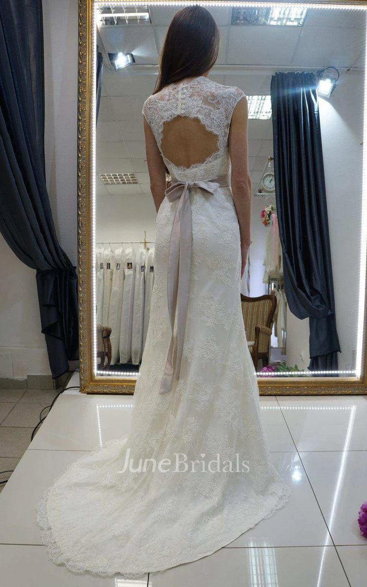Queen Anne Lace Appliqued Sheath Wedding Dress With Floral Waist