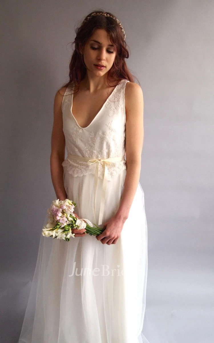 Ivory Floor-length Tulle Bridesmaid Dress