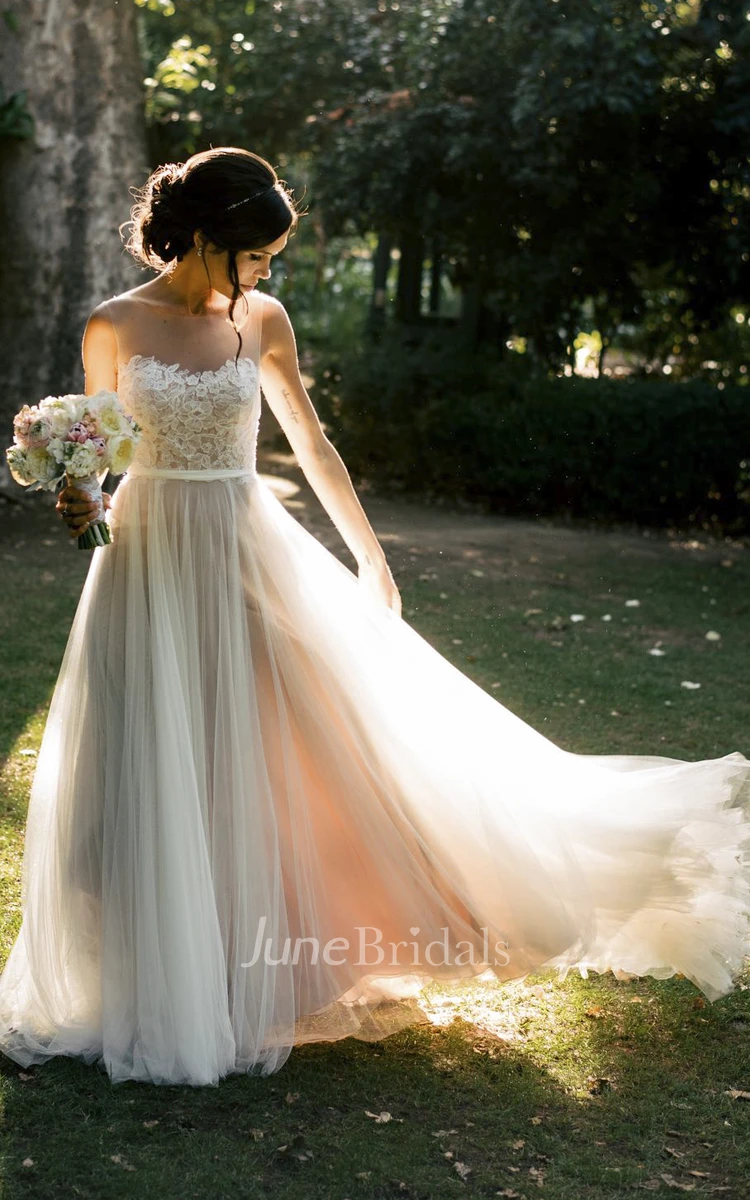 Tulle Lace Wedding Dress and Handmade Exquisite Copper-plated Leaves Hair Band