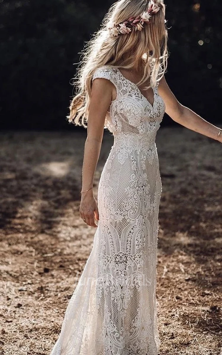 Vintage Country Mermaid Boho Lace Wedding Dress Rustic Floral Cap Sleeve V-Neck Deep-V Back Barn Bridal Gown with Court Train