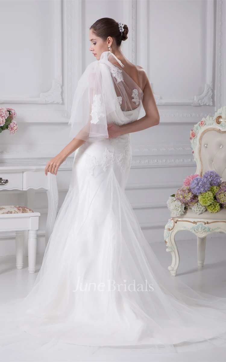 One-Shoulder Tulle Appliqued Dress with Trumpet Silhouette