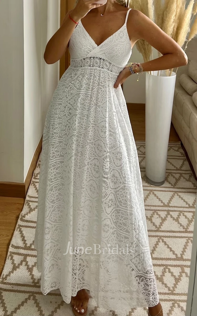 Summer Country Beach A-Line Boho Lace Maxi Wedding Dress Casual Sexy Romantic V-Neck Empire Waist Spaghetti Straps Gown with Pattern