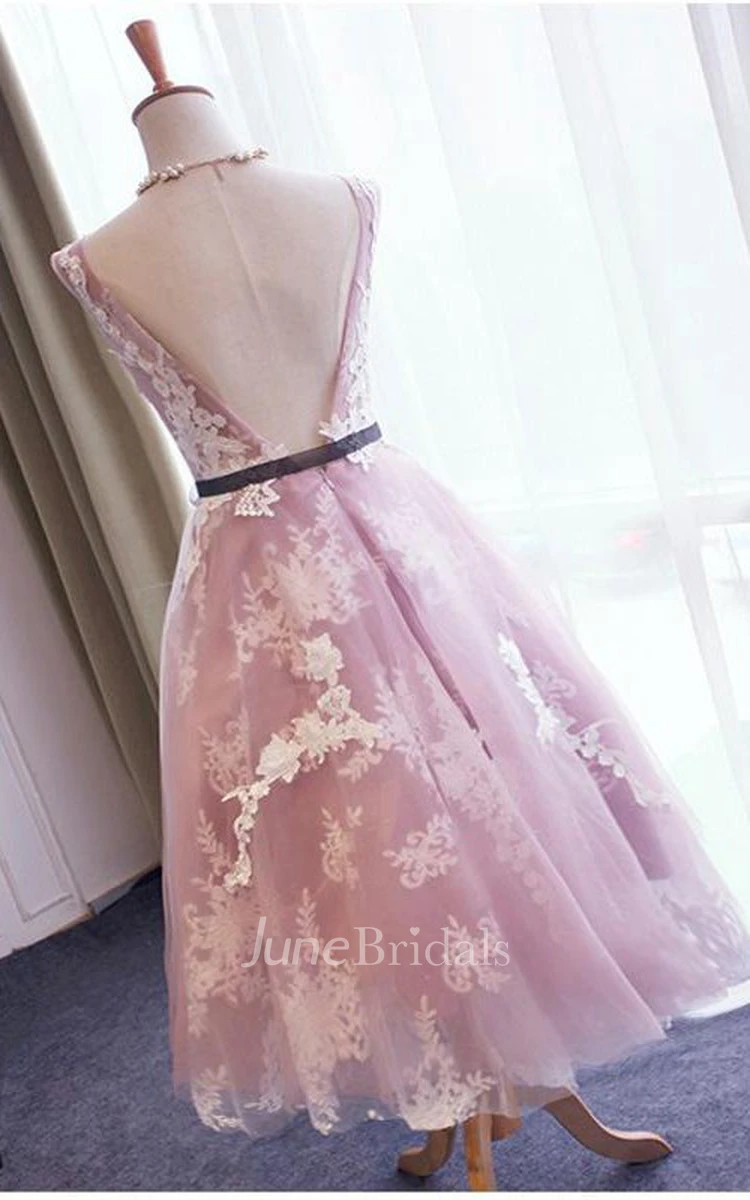 Pretty Sleeveless V-back Tea-length Lace Dress