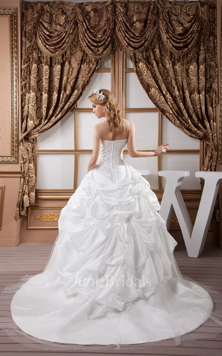 Elegant Pick-Up Ball Gown with Appliques and Court Train