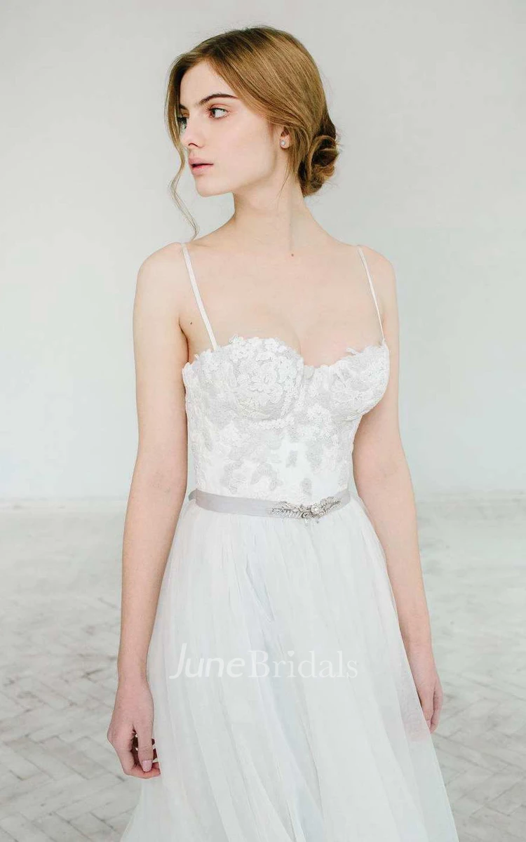 Sweetheart A-Line Appliques Lace Wedding Dress
