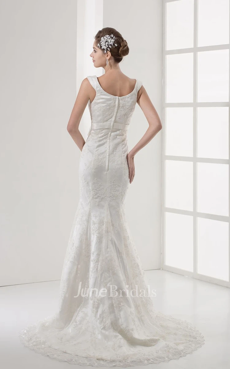 Simple Square-Neck Sleeveless Mermaid Dress With Ribbon and Lace Appliques