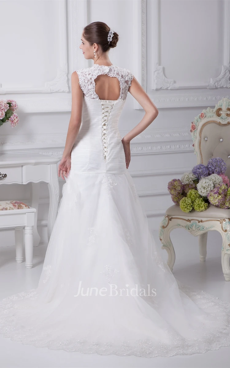 Sleeveless Mermaid Appliqued Dress with Broach and Keyhole Back