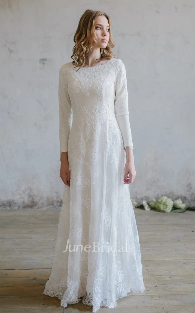 Modest Lace Scoop-neck Wedding Dress with Applique