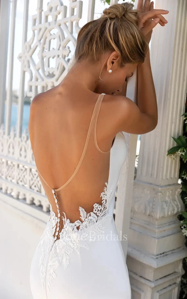 Gorgeous Mermaid Plunging V-neck Chiffon Wedding Dress with Appliques
