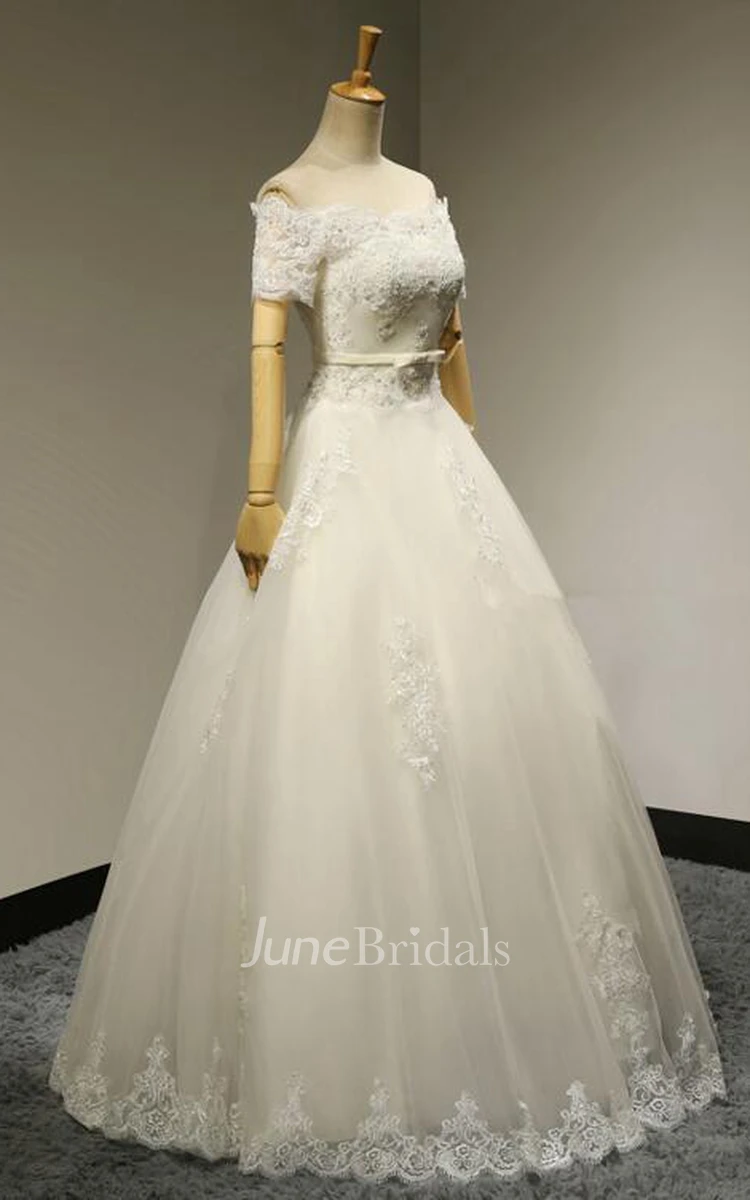Off-the-shoulder A-line Floor-length Wedding Dress With Appliques 