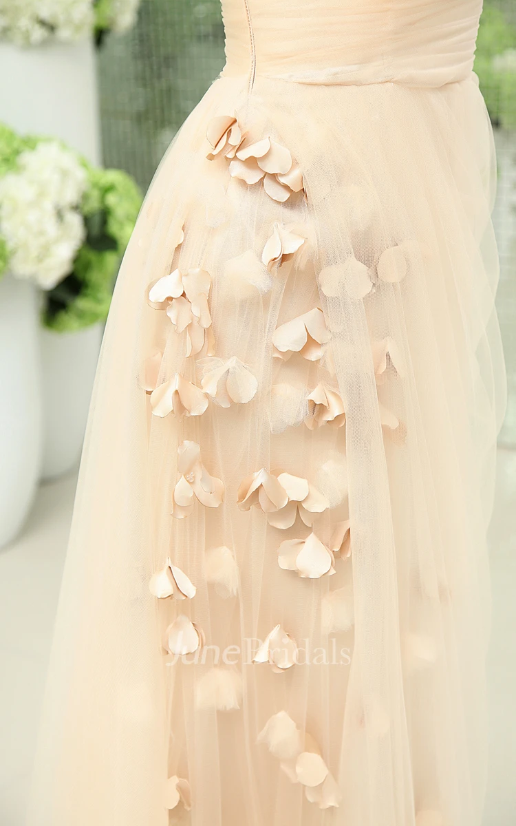 Flaterring Graceful Tulle Asymmetrical One-Shoulder Gown With Petals