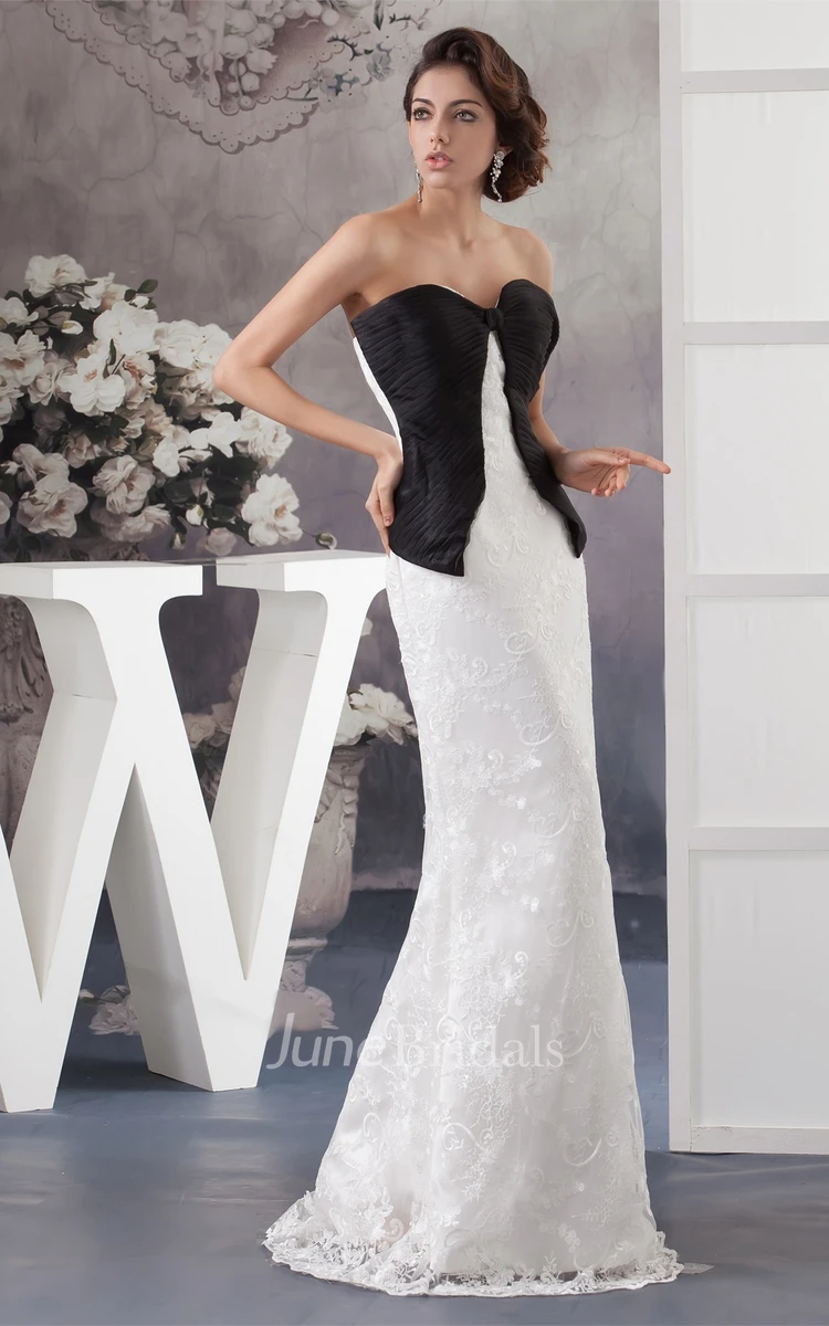 Sweetheart Black-And-White Sheath Dress with Ruching and Appliques