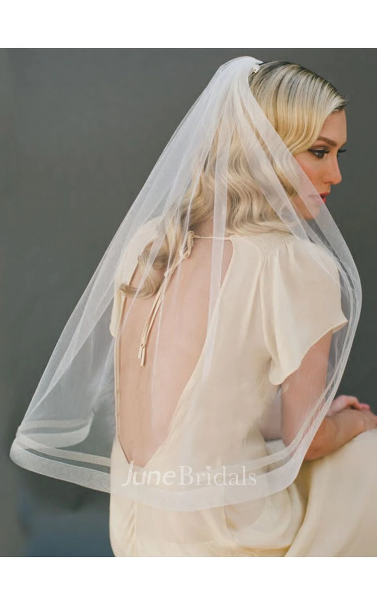 Retro Simple White Single Layer Wedding Veil With Insert Comb