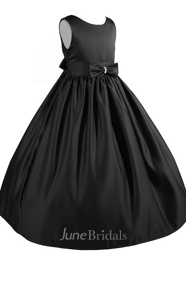 Sleeveless A-line Dress With Pleats and Bow