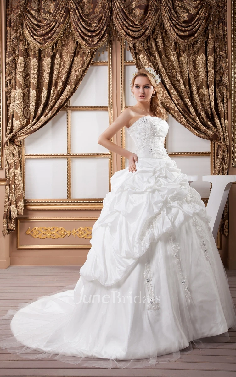 Elegant Pick-Up Ball Gown with Appliques and Court Train