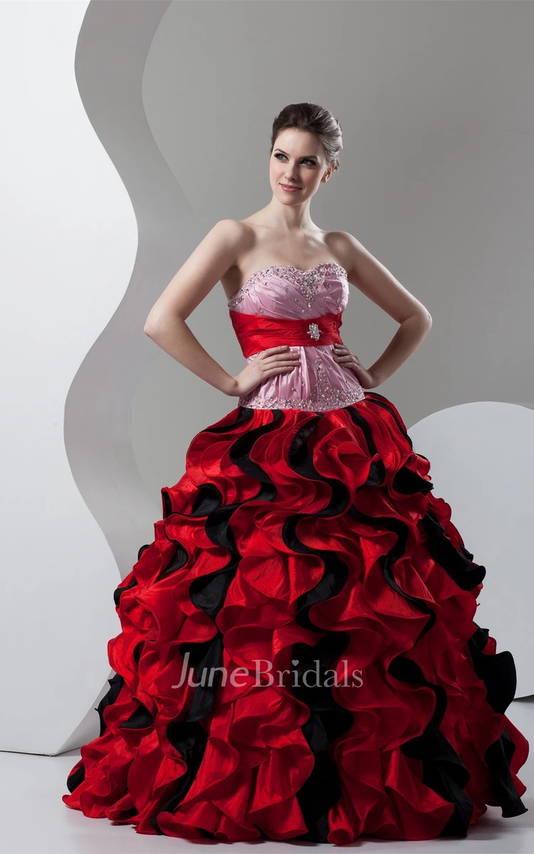 Mute-Color Ruffled Ball Dress with Broach and Stress