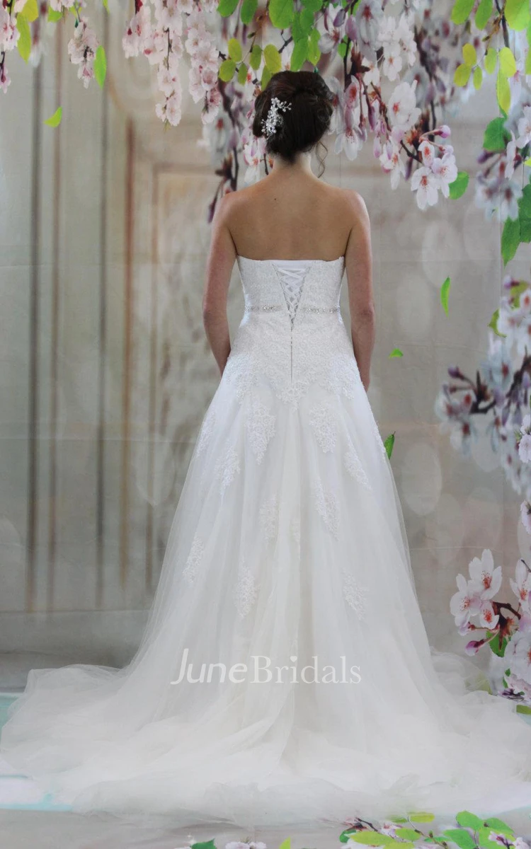 Sweetheart A-Line Tulle Wedding Dress With Lace Top