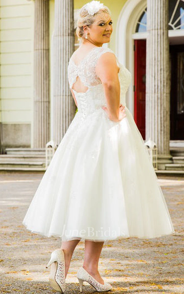 Scalloped Scoop Neck Tea Length Tulle Bridal Gown With Pearl Lace Top