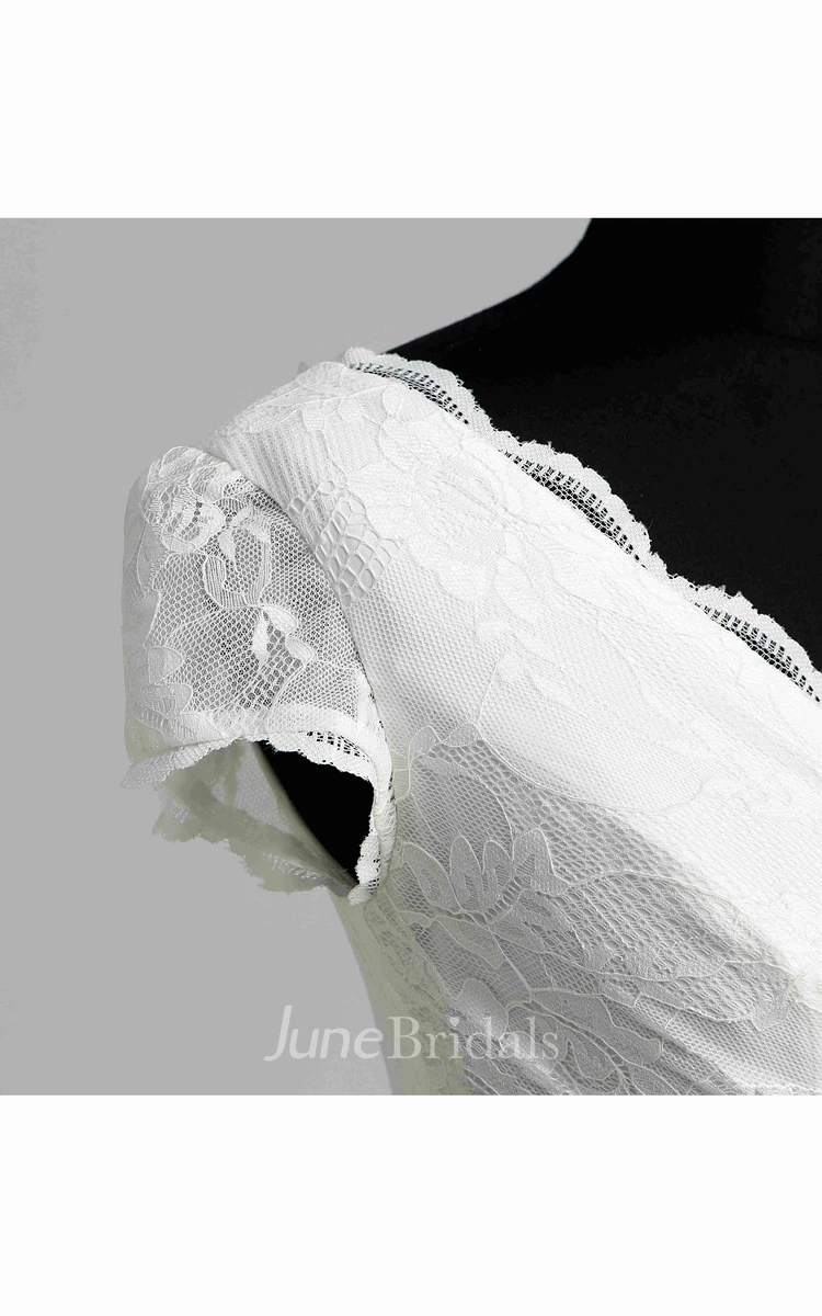 Elegant Scalloped V-neck Long Lace Wedding Dress