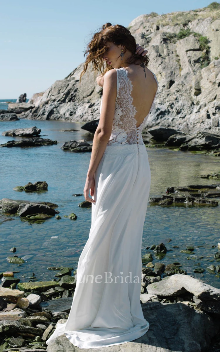 Adorable Sleeveless Wedding Dress With Deep-V Back