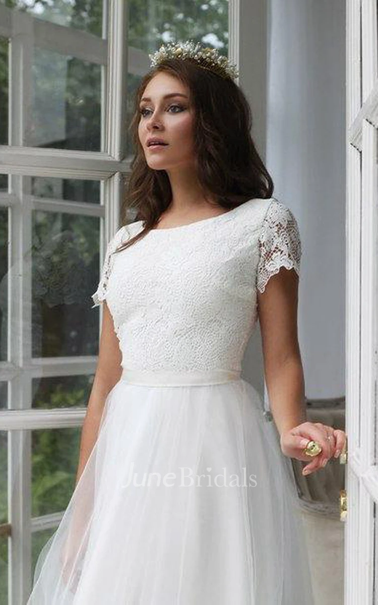 Bateau-Neck Short Sleeve Tulle Lace Wedding Dress