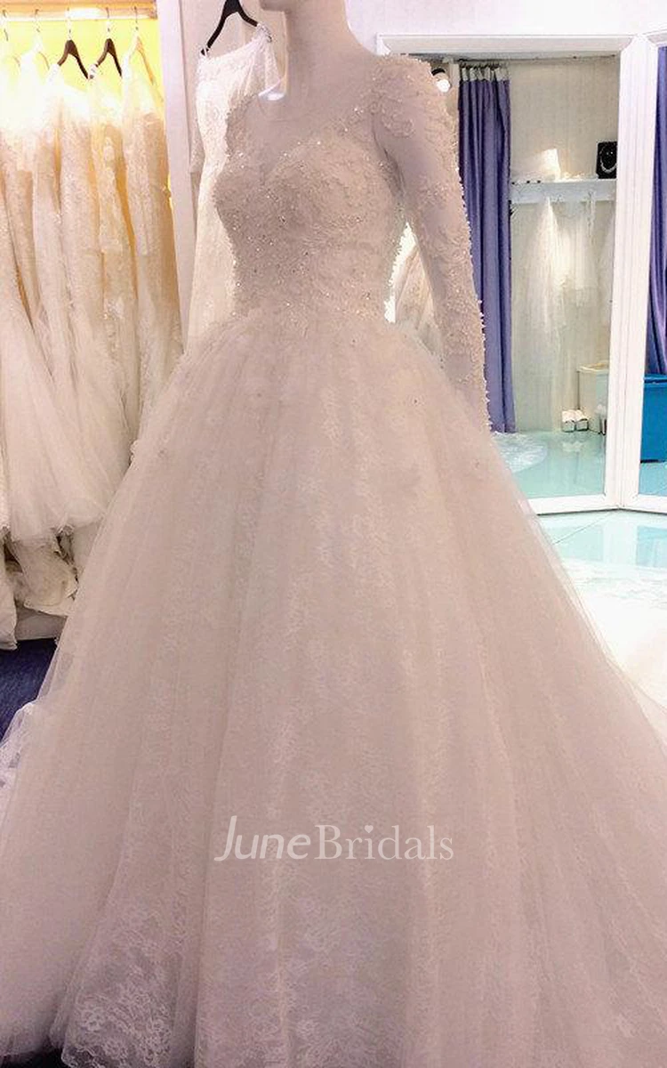 Romantic Scoop Long Sleeve Lace Bridal Gown With Cathedral Train