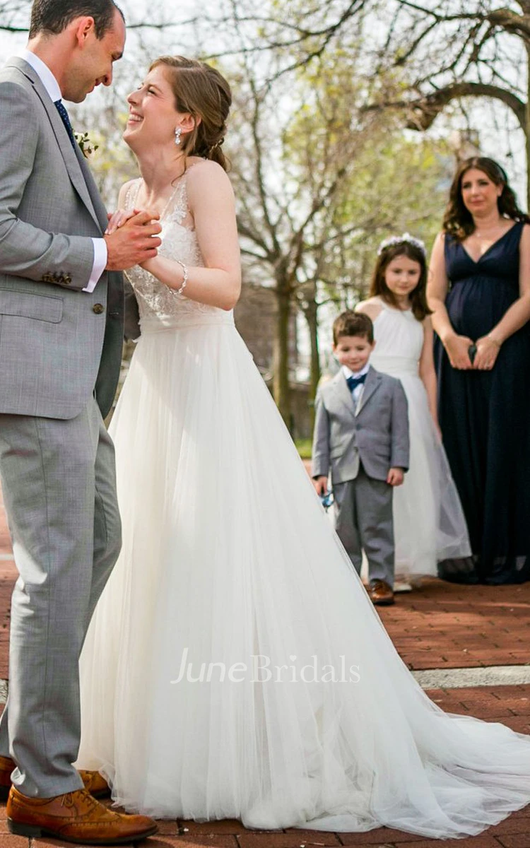 Adorable A-Line Illusion Straps V-Neck Layered Tulle Lace Appliqué Trailing Wedding Dress
