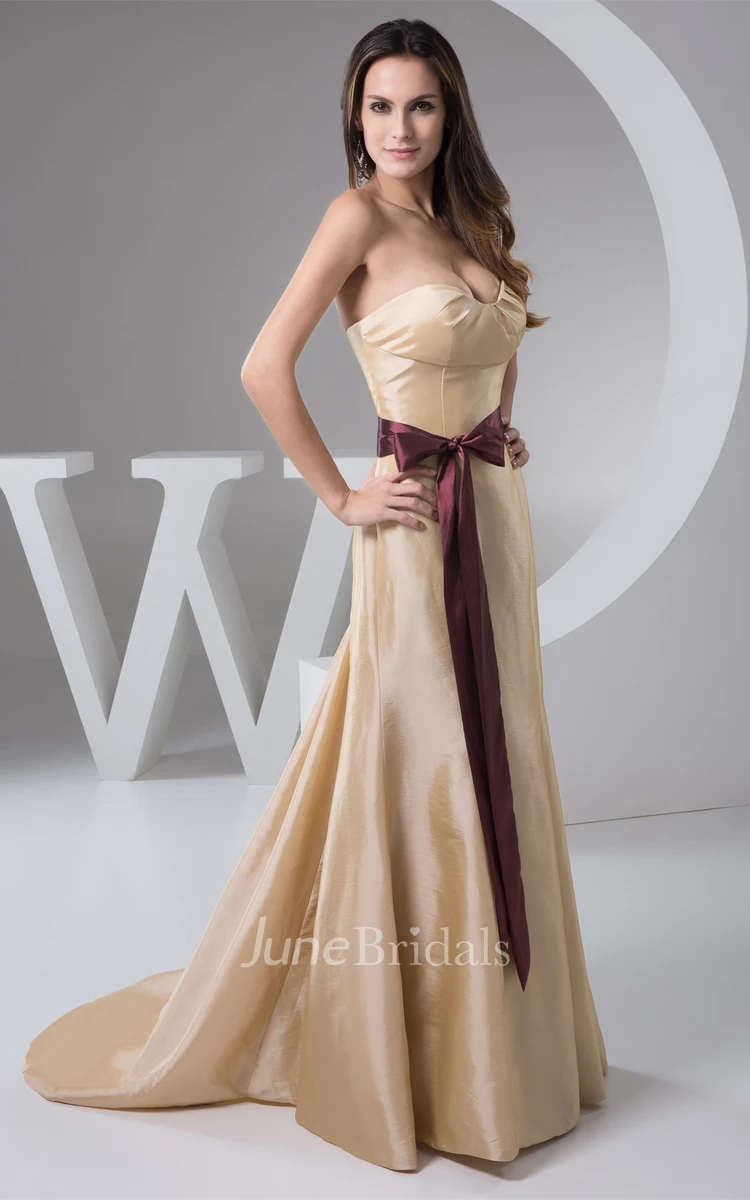 Sweetheart Floor-Length A-Line Dress with Bow and Brush Train