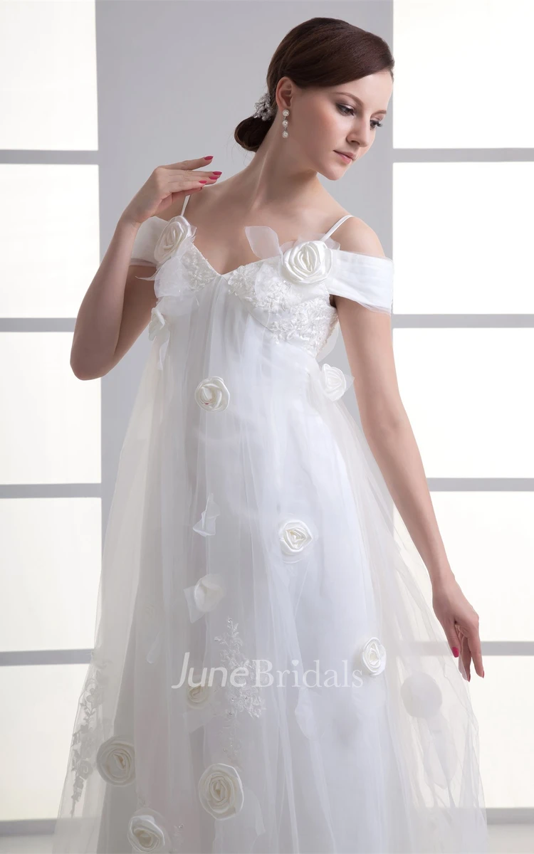 spaghetti-strap a-line tule dress with appliques and flower