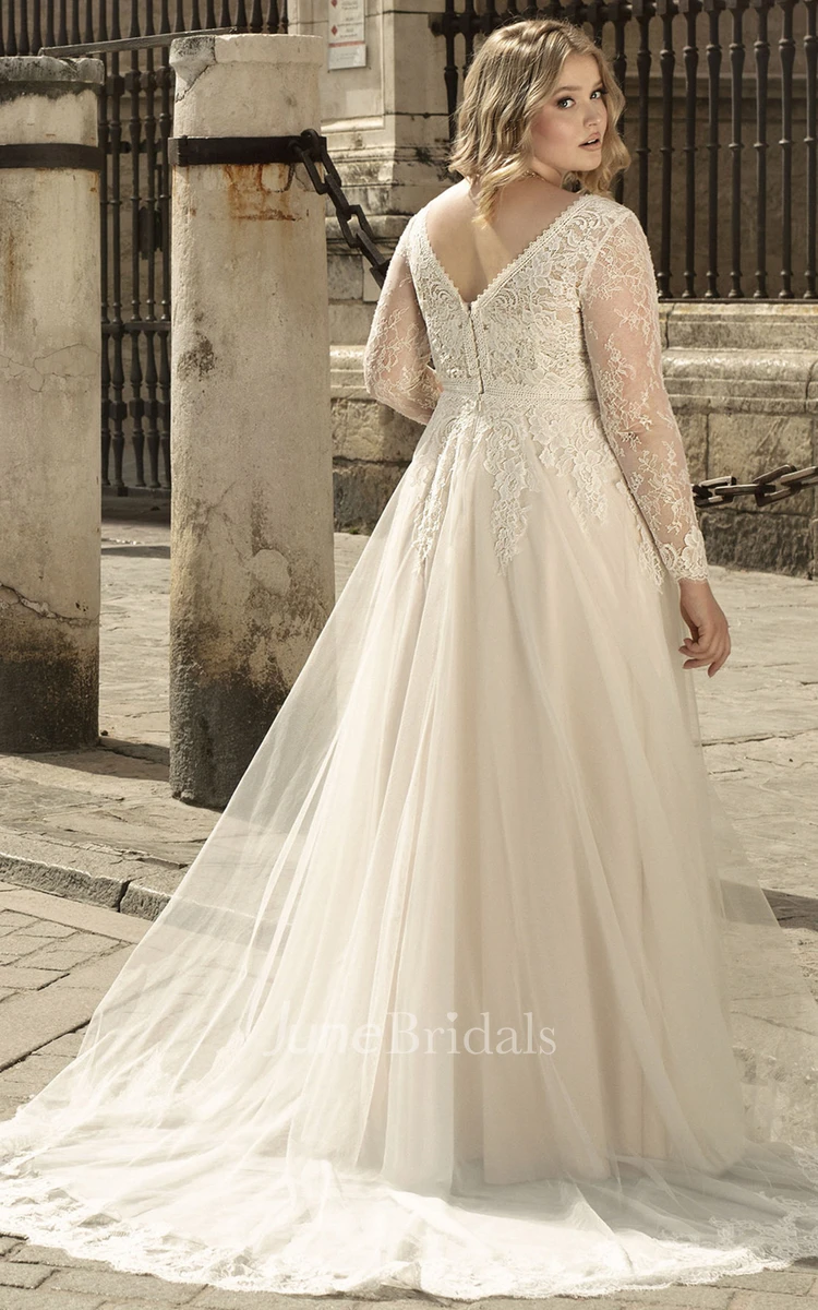 Romantic A Line Lace Wedding Dress with Appliques and Train