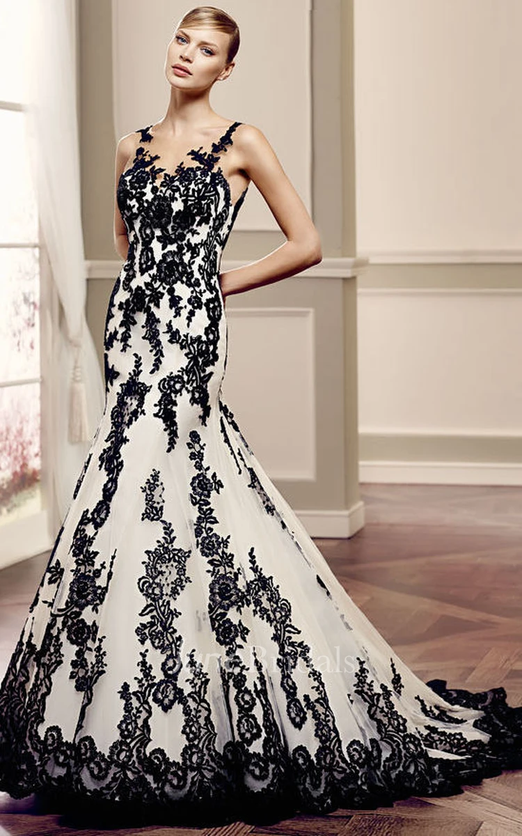 Mermaid Floor-Length Bateau Appliqued Sleeveless Lace Wedding Dress With Illusion Back And Court Train