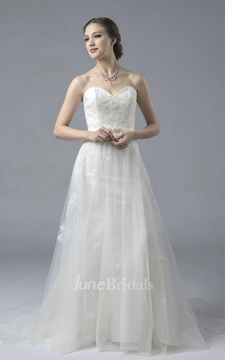 Sweetheart A-line Open Back Lace Tulle Wedding Dress With Appliques And Buttons