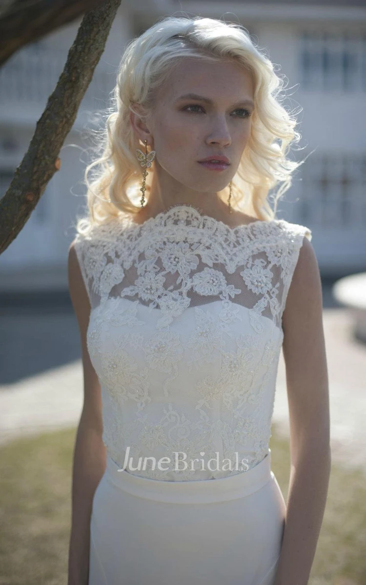High-Neck Elegant Knee-Length Wedding Dress With Lace Bodice